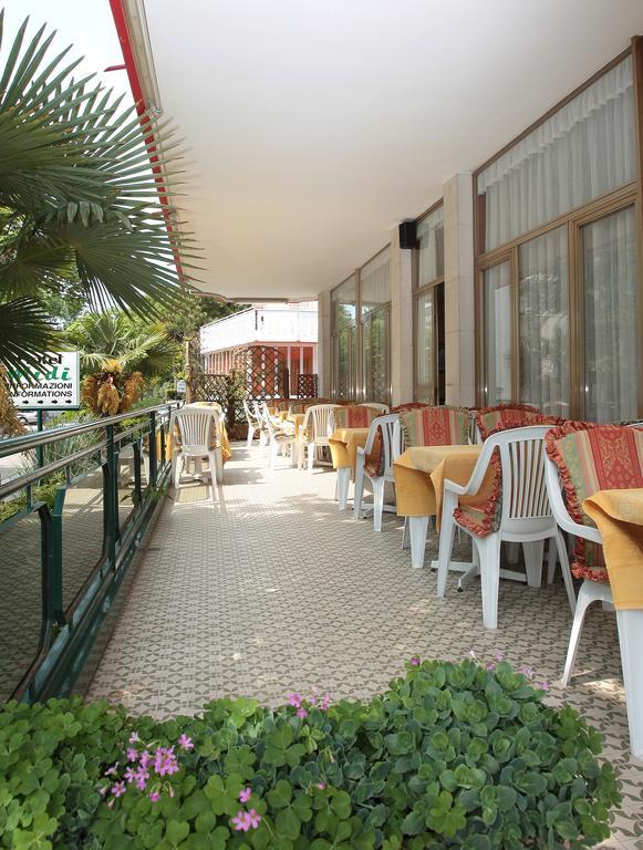 Hotel Midi Lido di Jesolo Exteriör bild
